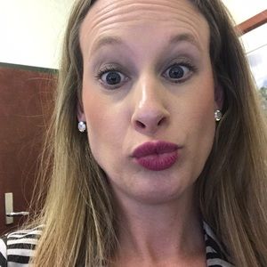 Meet your Posher, Candace